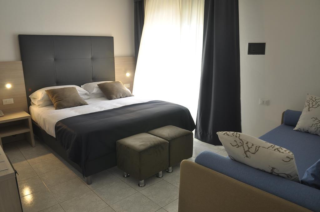 Hotel El Salvador Frontemare Piscina Riscaldata Lido di Jesolo Exterior foto